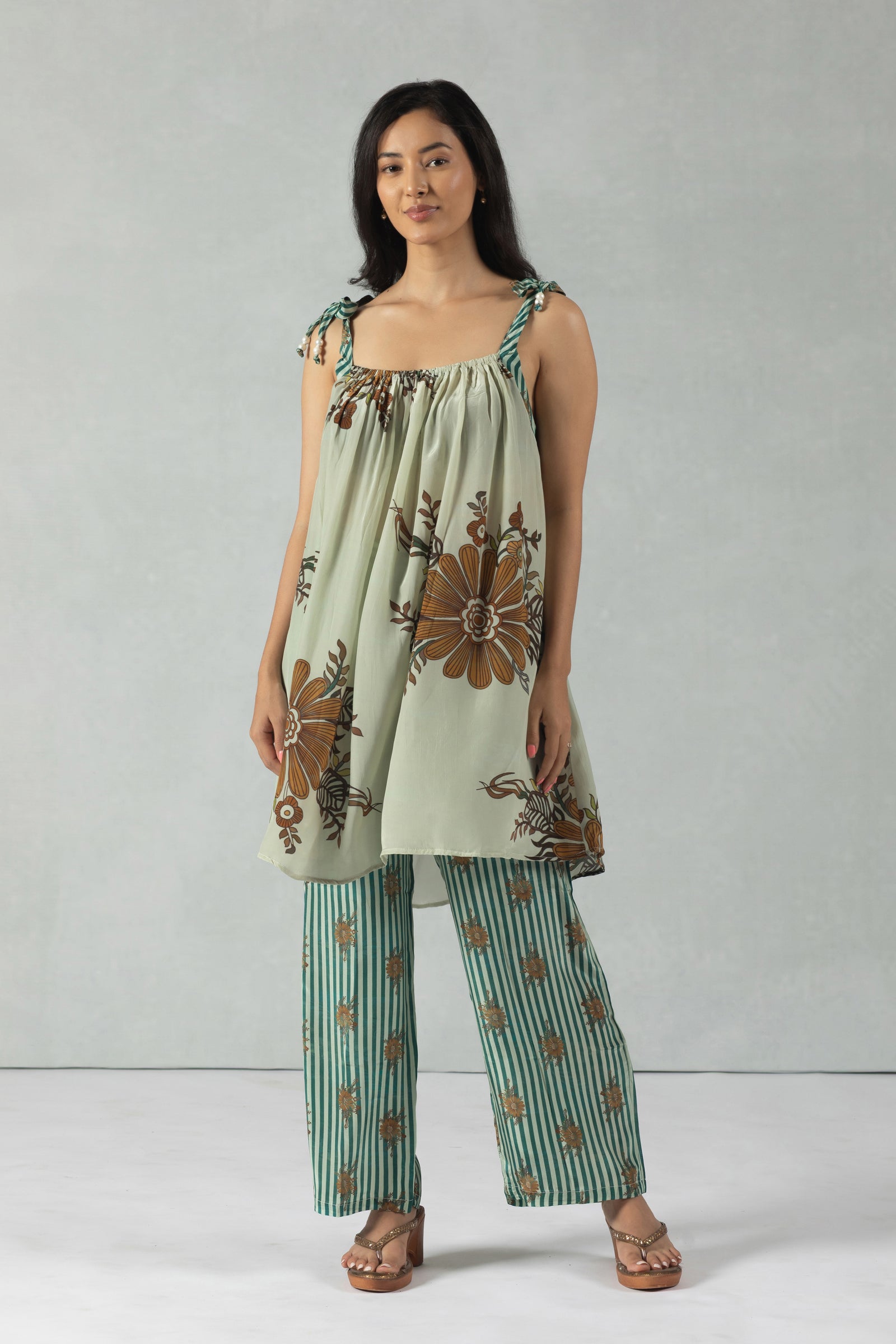 Green Sleeveless Flowy Crepe Co-Ord Set